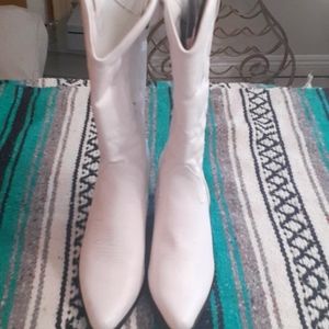 Clayton - Princess Poly Weatern Boots.